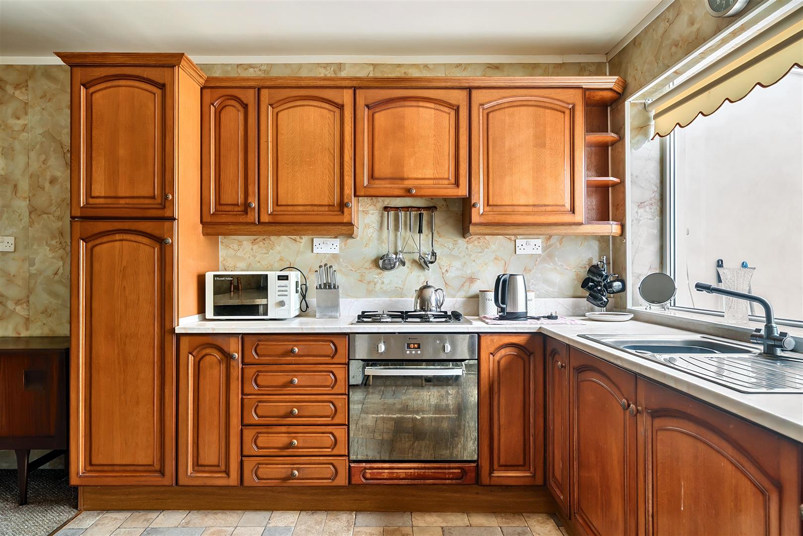 Llangyfelach Road, Treboeth, Swansea, SA5 9EL